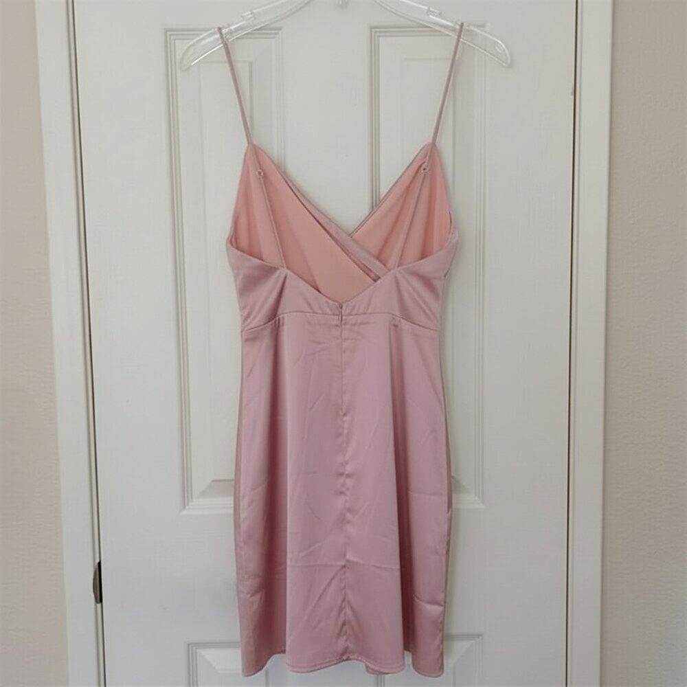 Superdown Kimora Satin Mini Dress Blush Pink XS NWT - Picture 3 of 13